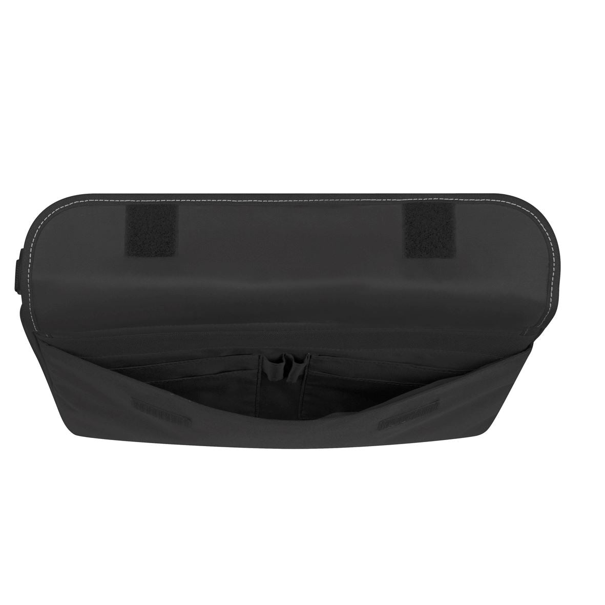 Targus Intellect 16″ Clamshell Case – Black (TBC002EU) — in use