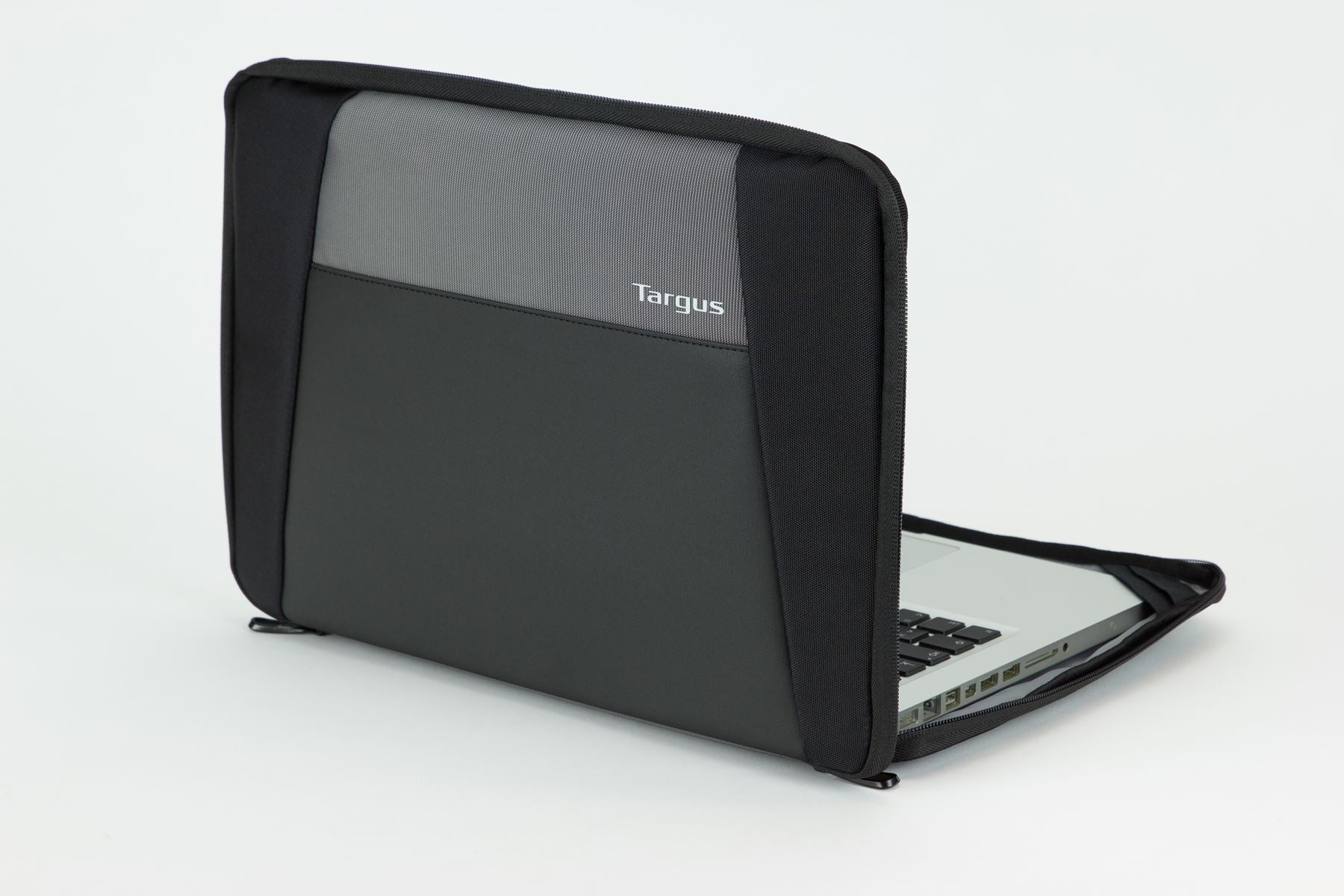Targus Education Basic 13.3″ Work-In Laptop Sleeve (TED002EU) — front view
