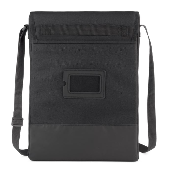Belkin Protective 14-15″ Laptop Sleeve with Shoulder Strap (EDA002) — rear view