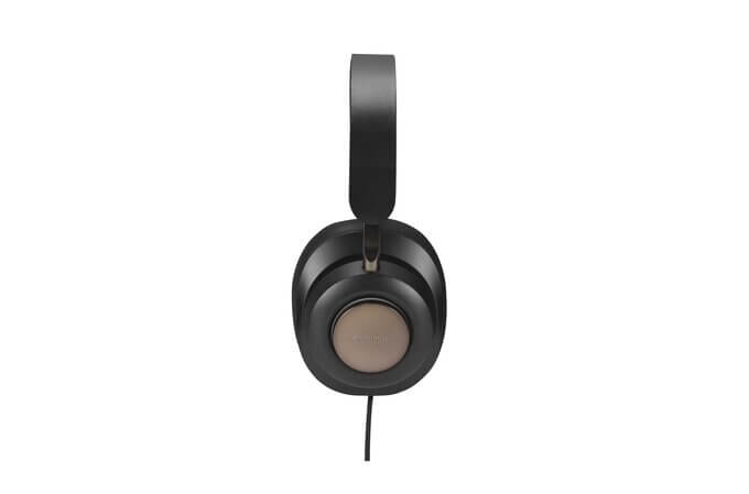 Kensington H2000 USB-C Over-Ear Black Headset (K83451WW) — detail view