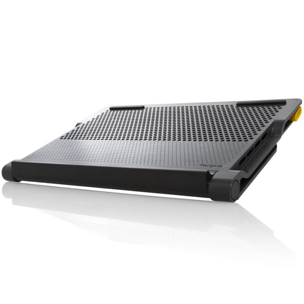 Targus Chill Mat With 4-Port 2.0 Hub (AWE81EU) image 1