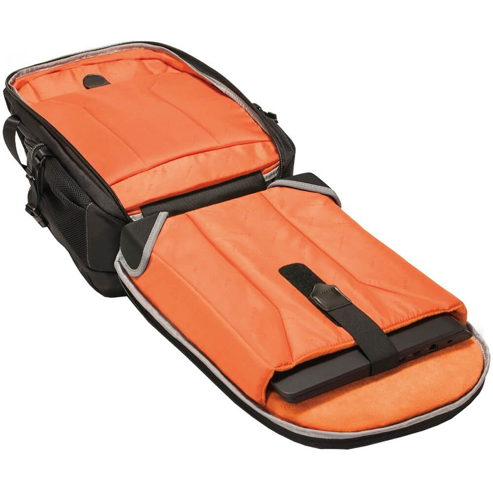 Everki Concept 17.3″ Premium Notebook Backpack (EKP133B) — rear view