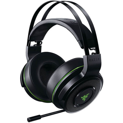Razer Thresher Xbox One Wireless Headset (RZ04-02240100-R3M1) — front view